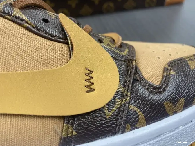 LOW 1 Off-Louis OW Jordan x AJ1 Air 0419